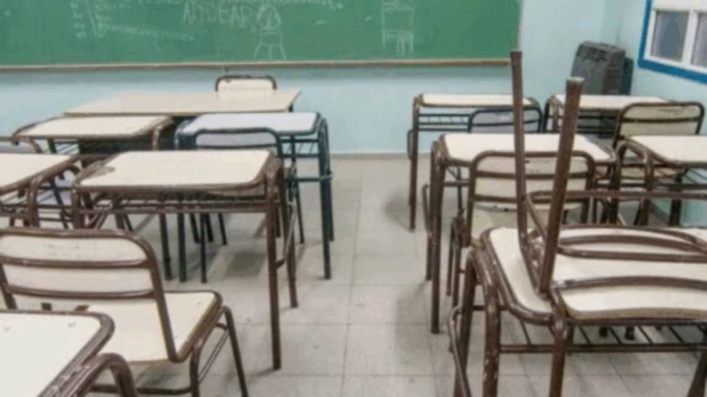 Tras suspender las paritarias, Chubut anuncia un bono de $250.000 para los docentes